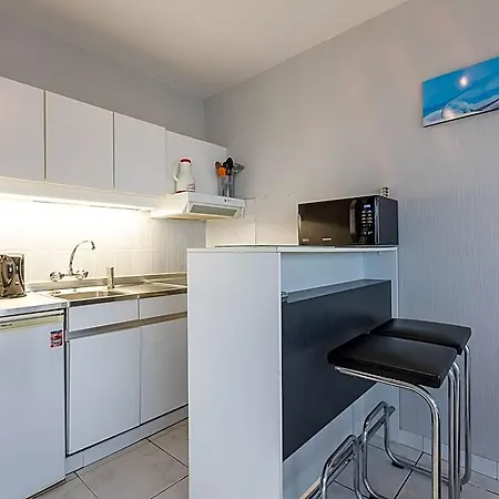 Corner With Stunning Sea Views *